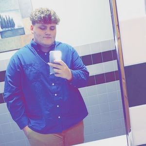 Meet your Posher, Ethan